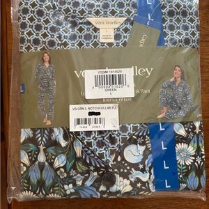 Vera Bradley Blue and Green Floral Pajama Set WOMENS LARGE Animal Pattern NWT